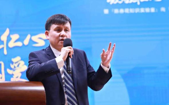 中国足协聘请马昕、张文宏、王惠英等担任防疫专家 中国足协聘请马昕、张文宏、王惠英等担任防疫专家